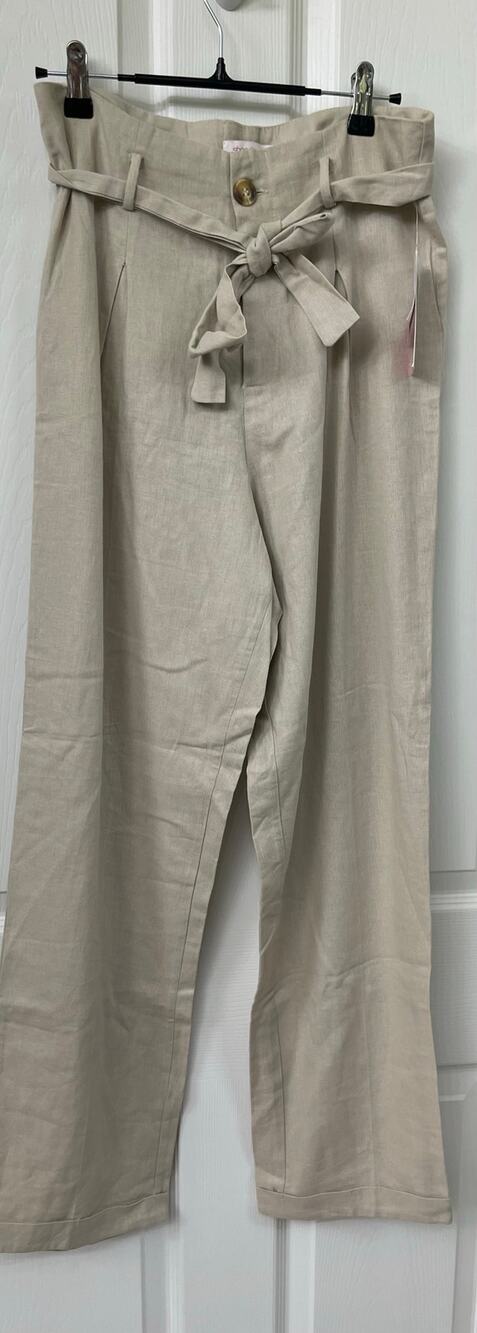 ShoeDazzle Medium NWT ($57 retail) 55% linen paperbag beige brown wide leg